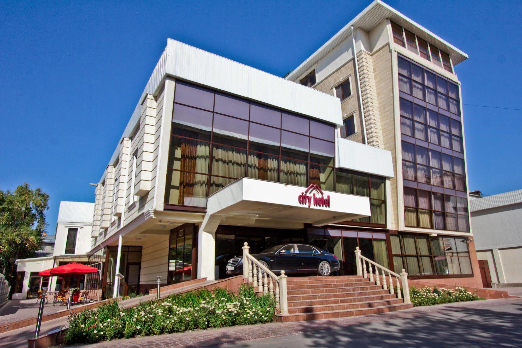 City Hotel Bișkek Exterior foto